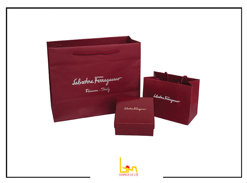 in-tui-giay-dung-my-pham-nhap-khau-cao-cap